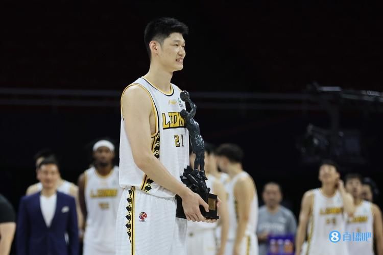 目前，他参加对阵博洛尼亚的比赛的可能性微乎其微，但教练组并不排除他快速康复的可能性。